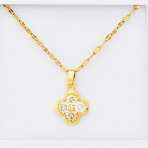 Woman stainless steel necklace Leaf Clover 🔥🔥🔥